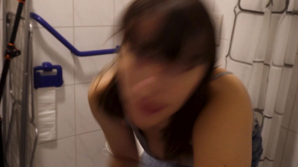 sexy foto nr. 1 von Das schlimmste was ich je getan habe! Hoffentlich findet sie