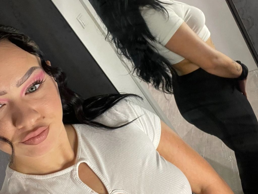 sexy foto nr. 2 von Jeyli-Bailey