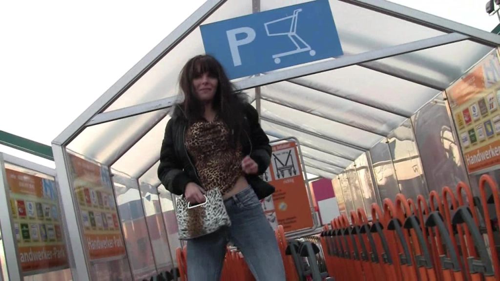 sexy foto nr. 9 von Pipi auf dem Baumarkt