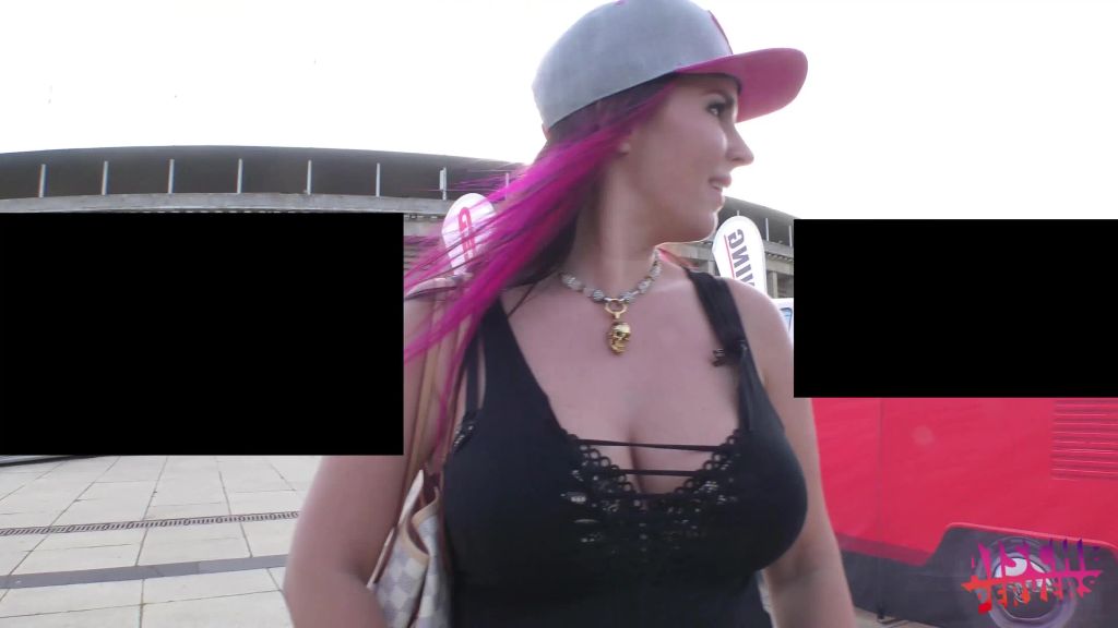 sexy foto nr. 3 von Blasgeil auf der Tuningmesse...