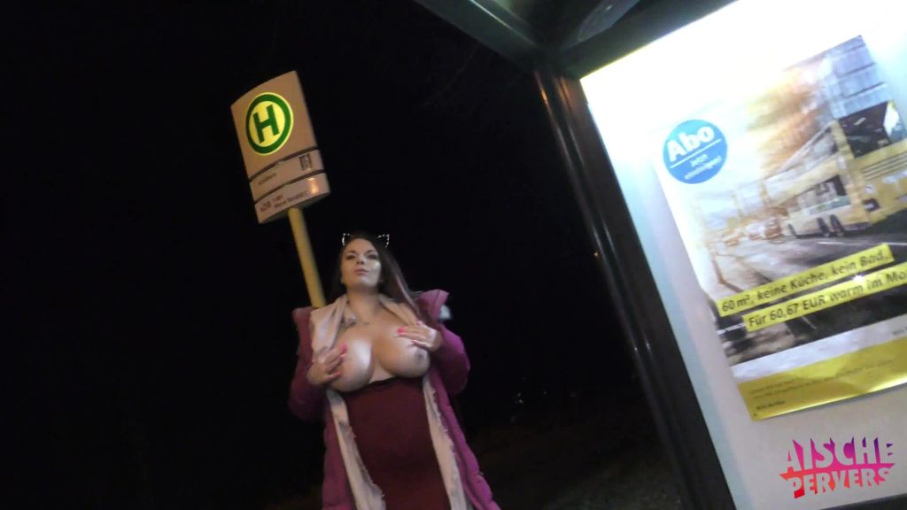 sexy foto nr. 3 von Bushaltestelle exxxtrem pervers - Warum mache ich so kranke