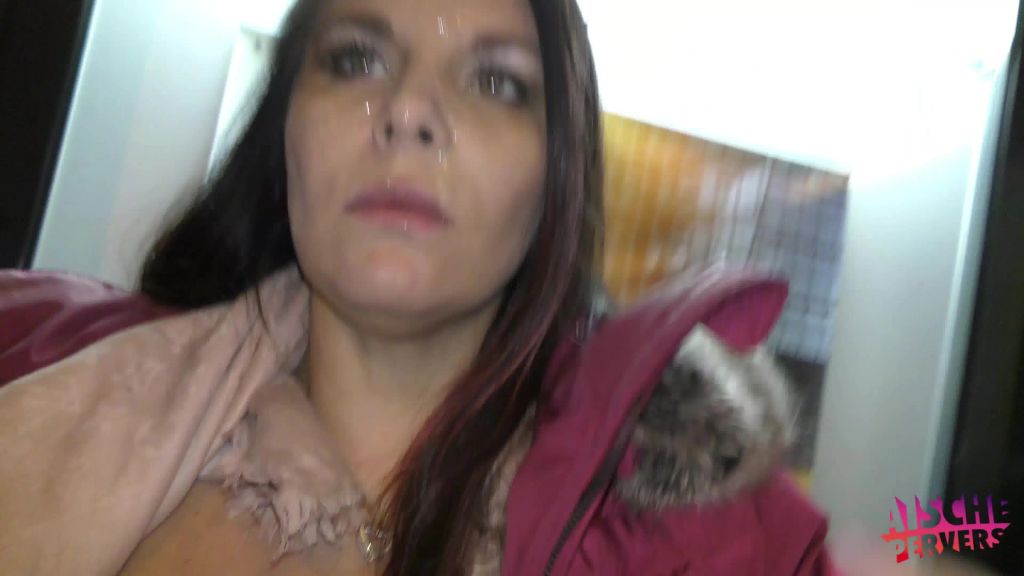 sexy foto nr. 10 von Bushaltestelle exxxtrem pervers - Warum mache ich so kranke