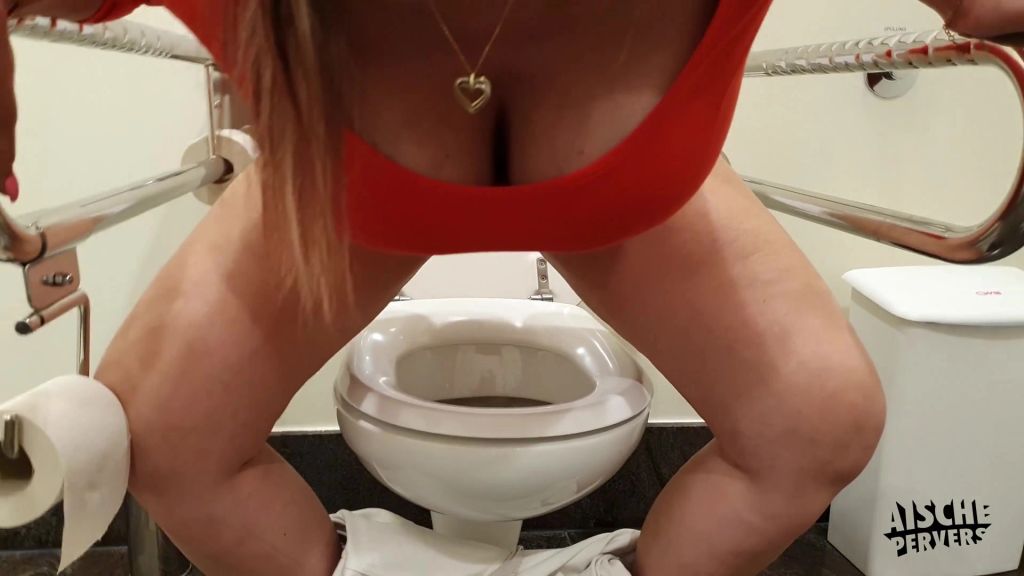 sexy foto nr. 5 von Deshalb gehen Frauen zusammen aufs Klo