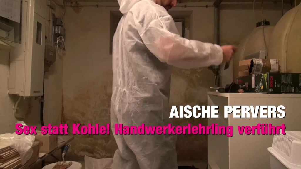 sexy foto nr. 3 von Sex statt Kohle! Handwerkerlehrling verführt
