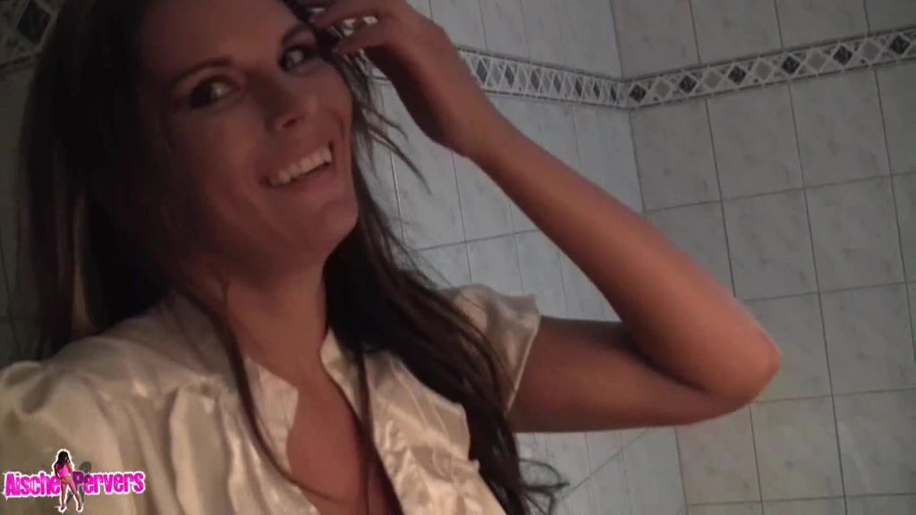 sexy foto nr. 2 von Hausbesichtigung im Supertalent Outfit