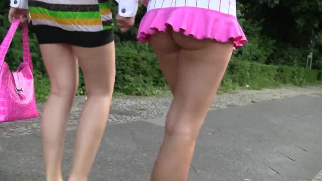 sexy foto nr. 7 von Upskirt Schlampen und Public Piss