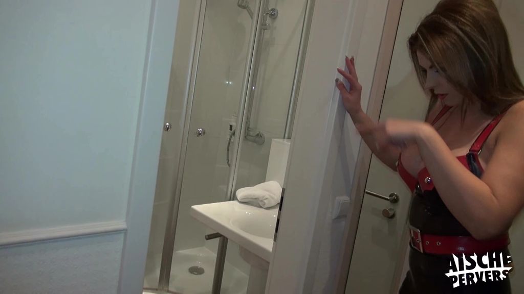 sexy foto nr. 3 von PREMIERE: Mein erstes, perverses PISS-Userdate