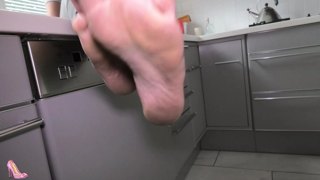 sexy foto nr. 5 von Leck meine Füsse sauber