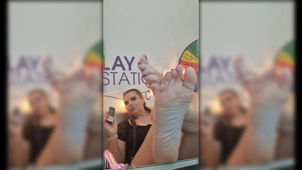 sexy foto nr. 7 von Telefonerziehung mit fiesem Countdown