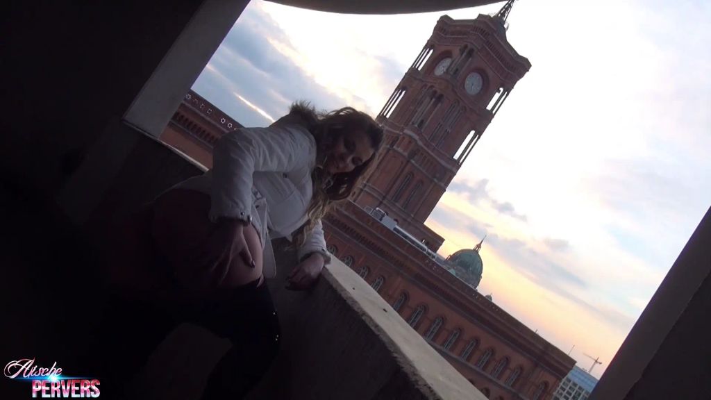 sexy foto nr. 1 von Fickdate in der City - Teil 2
