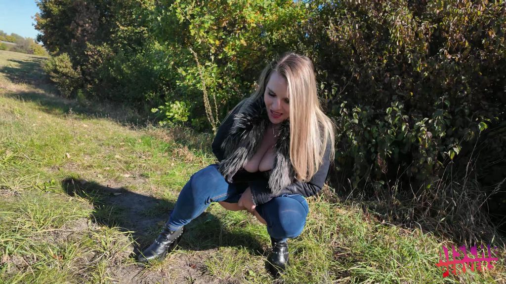 sexy foto nr. 3 von Abgepisst nach dem Outdoor Fickdate