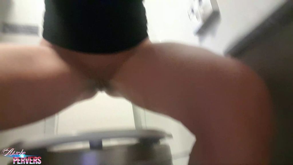 sexy foto nr. 6 von Bei 270kmh im Zug abgepisst