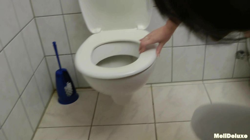 sexy foto nr. 5 von Leck auf du Piss Hure