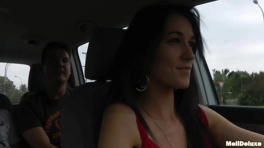 sexy foto nr. 1 von Skandal ! Sex auf der öffentlichen Autobahn