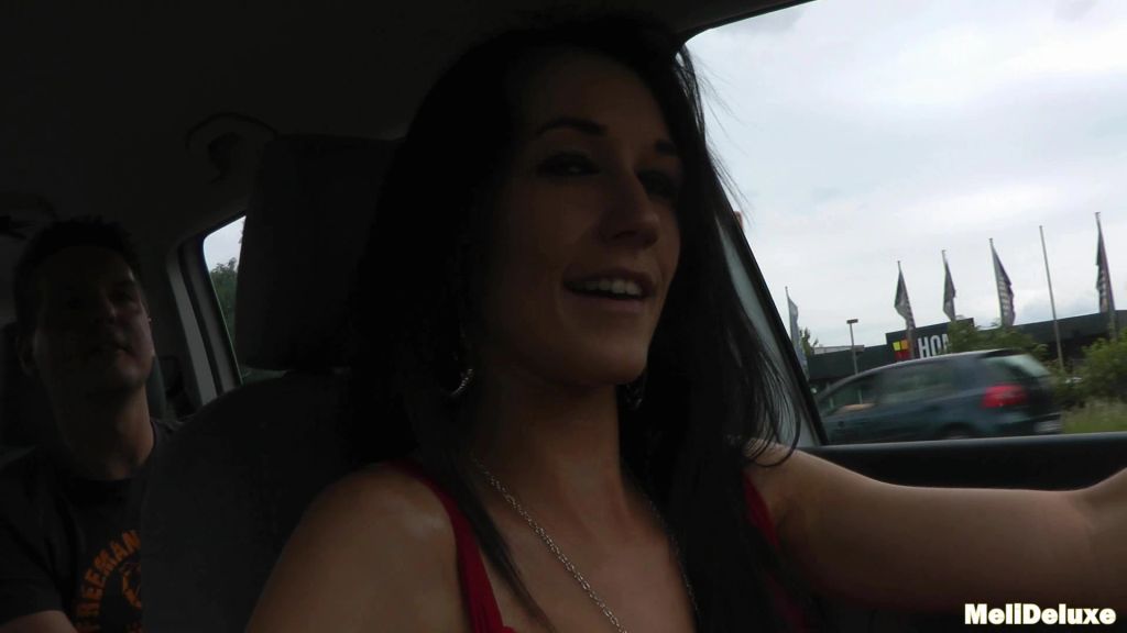 sexy foto nr. 2 von Skandal ! Sex auf der öffentlichen Autobahn