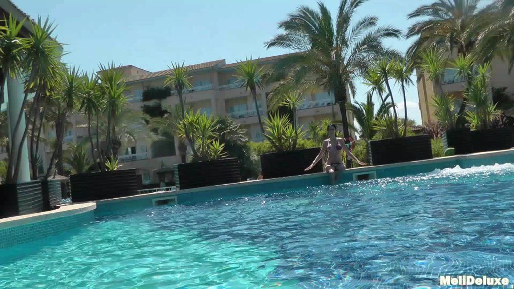 sexy foto nr. 1 von Schwanger durch Urlaubsfickerei
