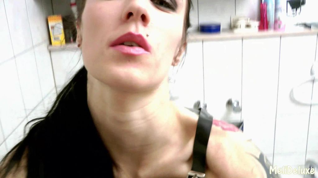 sexy foto nr. 6 von Lackfotze pisst für Dich + Sperma