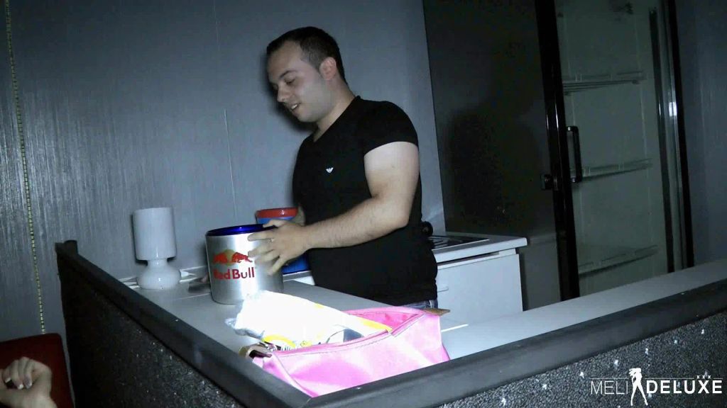 sexy foto nr. 1 von Clubhure in der Disco nach Ladenschluss gefickt
