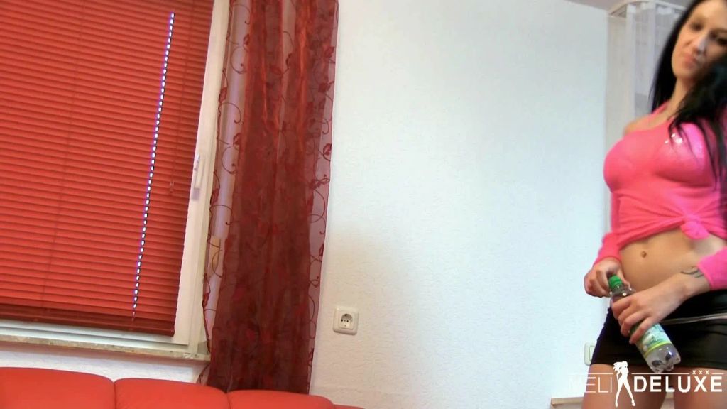 sexy foto nr. 1 von bespuckt und erniedrigt