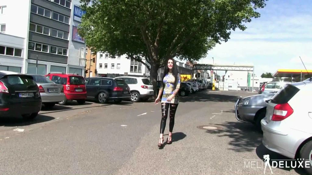 sexy foto nr. 1 von Benutz mich Outdoor als deine Wichsvorlage