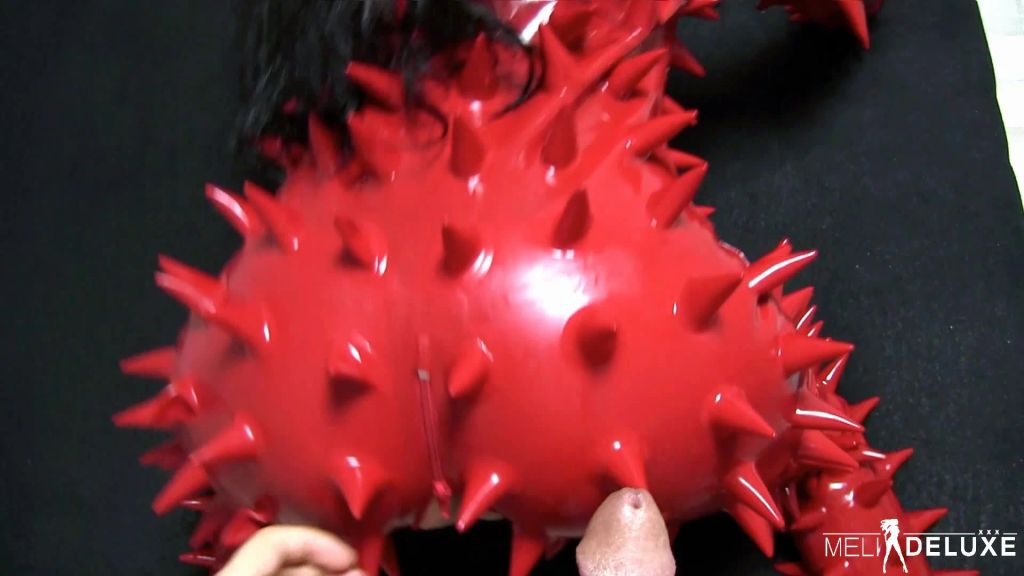 sexy foto nr. 5 von Latex Fickdoll reitet deinen Sack leer