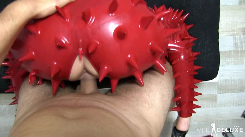 sexy foto nr. 6 von Latex Fickdoll reitet deinen Sack leer