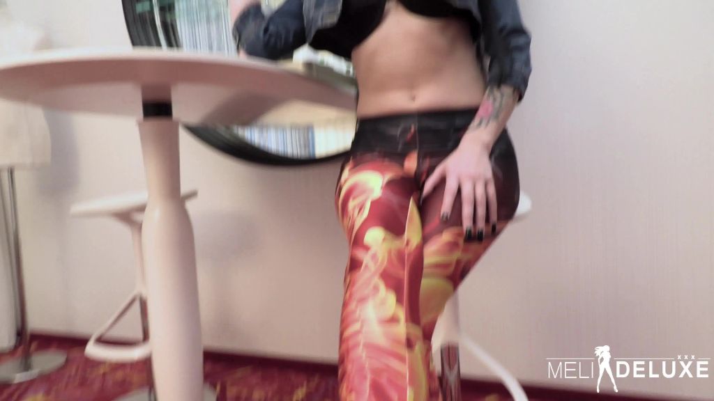 sexy foto nr. 6 von Fremdgeh-Anleitung! Riskierst du einen Fremdfick