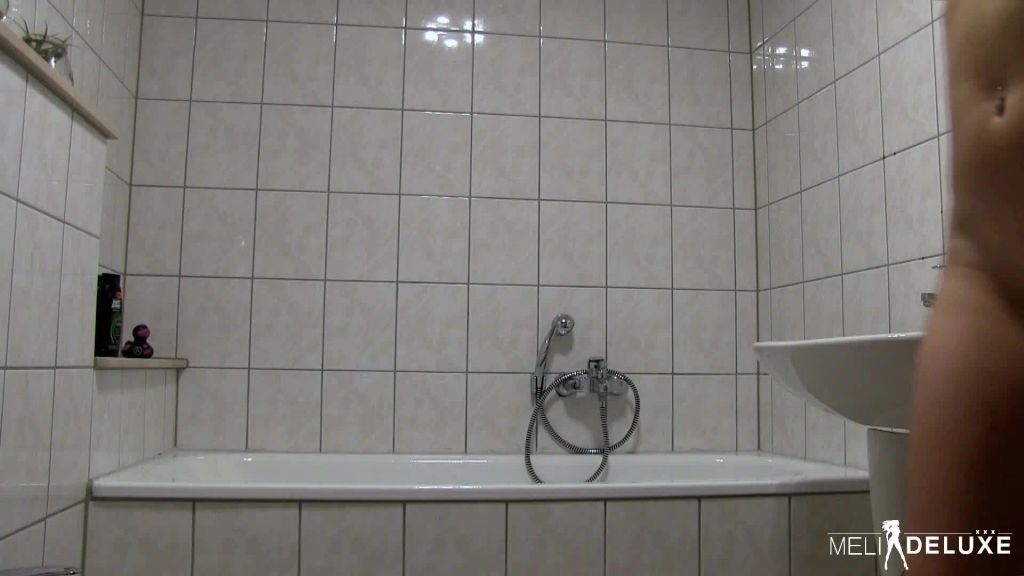 sexy foto nr. 1 von Krasser Pissdruck! Alles muss raus
