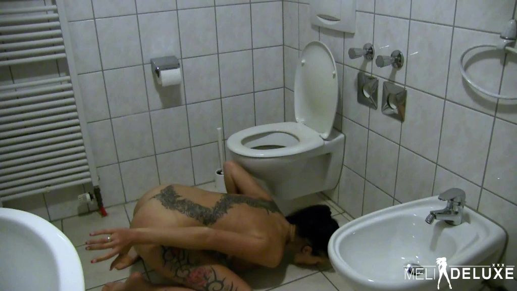sexy foto nr. 5 von Piss Explosion! So eine Sauerei