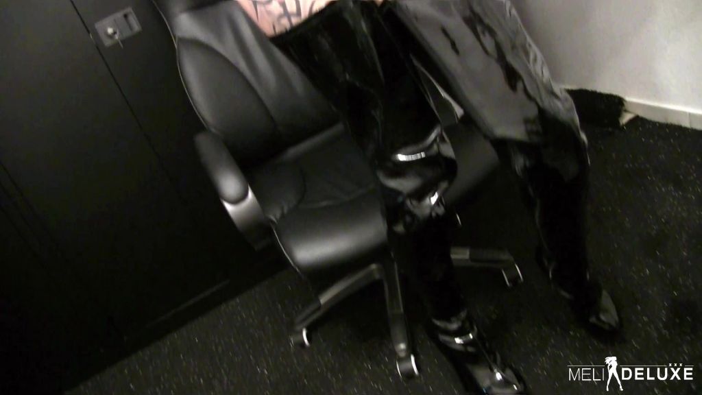 sexy foto nr. 7 von Deine Drecksau spielt heute Wichsvorlage