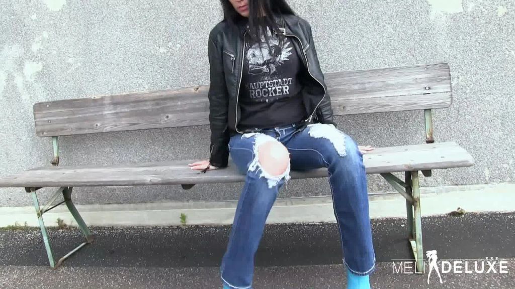 sexy foto nr. 4 von Wichsanleitung + Mein Knackarsch in Jeans