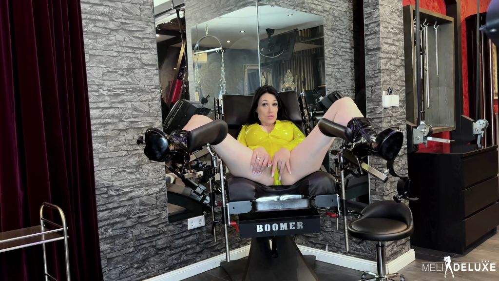 sexy foto nr. 4 von Dirty Sex Story: Cucki´s Eheschlampe wird zur Fremdfick Hure