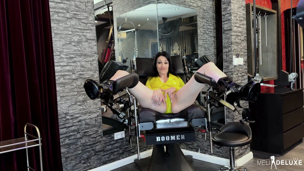 sexy foto nr. 7 von Dirty Sex Story: Cucki´s Eheschlampe wird zur Fremdfick Hure