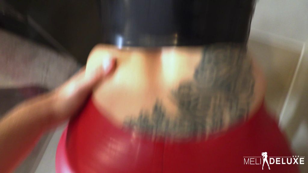 sexy foto nr. 5 von Spontaner POV Quicky | Maulbesamung unter der Dusche