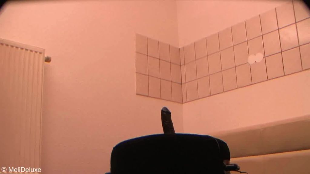 sexy foto nr. 1 von Black Fucking Chair