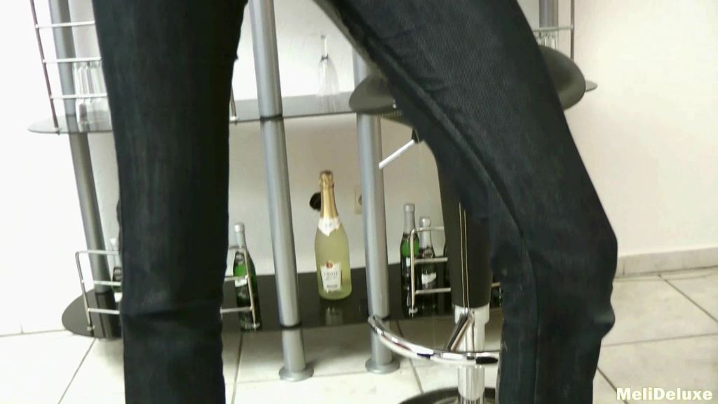 sexy foto nr. 7 von In meine Jeans gepisst
