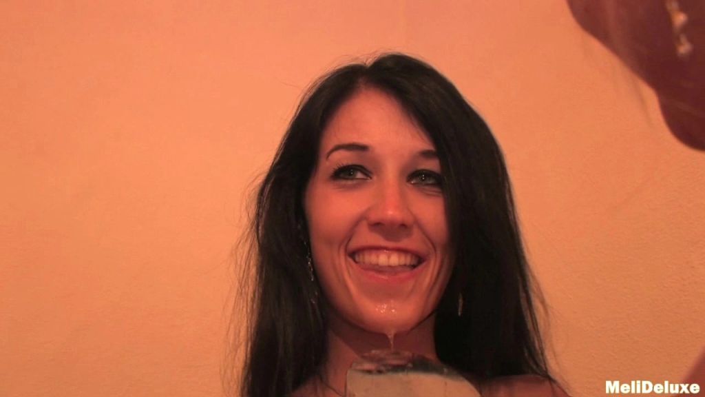 sexy foto nr. 2 von Spermageile Piss Schlampen 4er