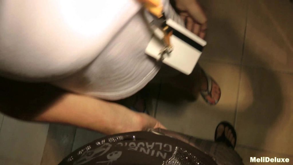 sexy foto nr. 3 von Animateur Girl will nun Ficken