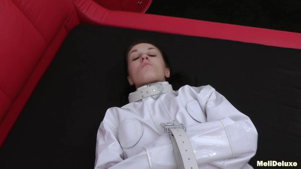 sexy foto nr. 2 von Rachefick in der Zwangsjacke