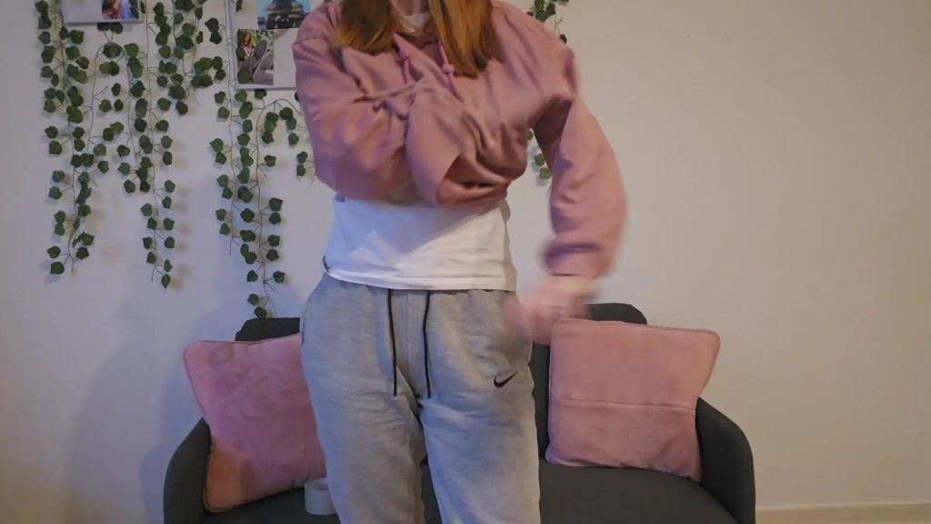 sexy foto nr. 4 von Wenn das meine Stiefmutter erfährt?! Ich zeige mehr Haut!