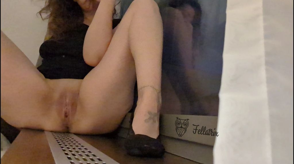 sexy foto nr. 1 von Am Berliner Hotelfenster abgespritzt