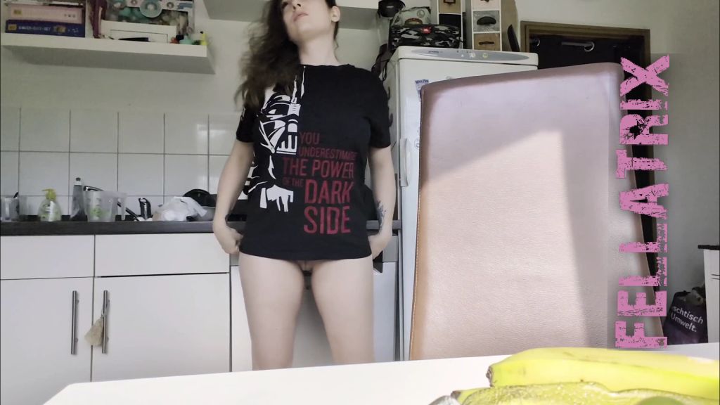 sexy foto nr. 1 von Fickamine zum Frühstück - Bananajob