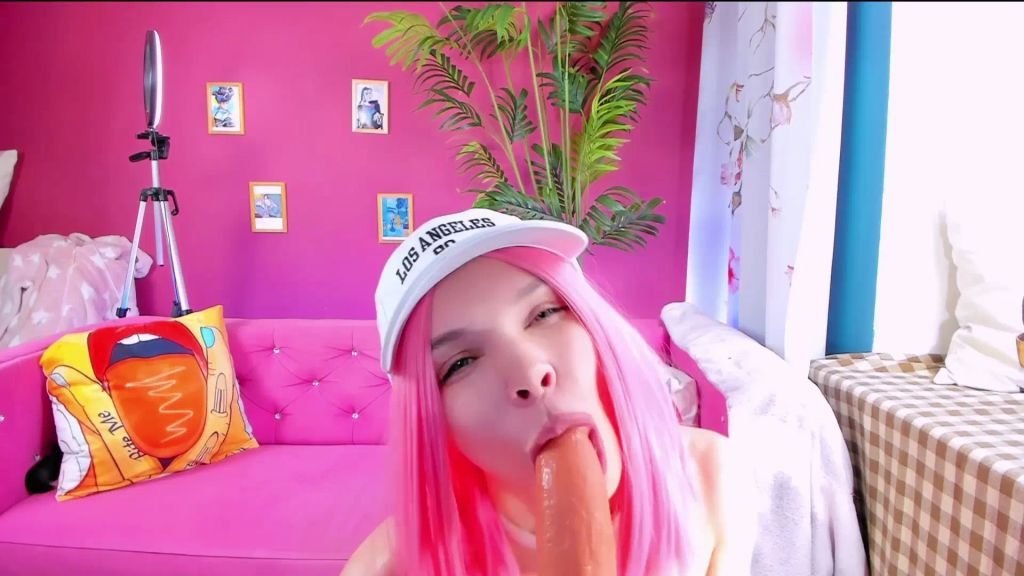 sexy foto nr. 9 von Lutschen am Dildo POV