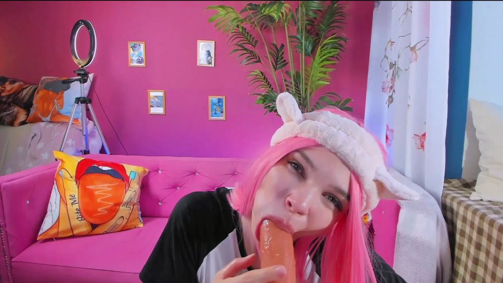 sexy foto nr. 4 von Hausfrau lutscht deinen Schwanz nach der Arbeit POV