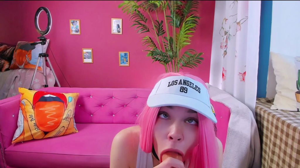 sexy foto nr. 3 von Versautes Teen lutscht und deepthroatet den großen Schwanz des Stiefvaters