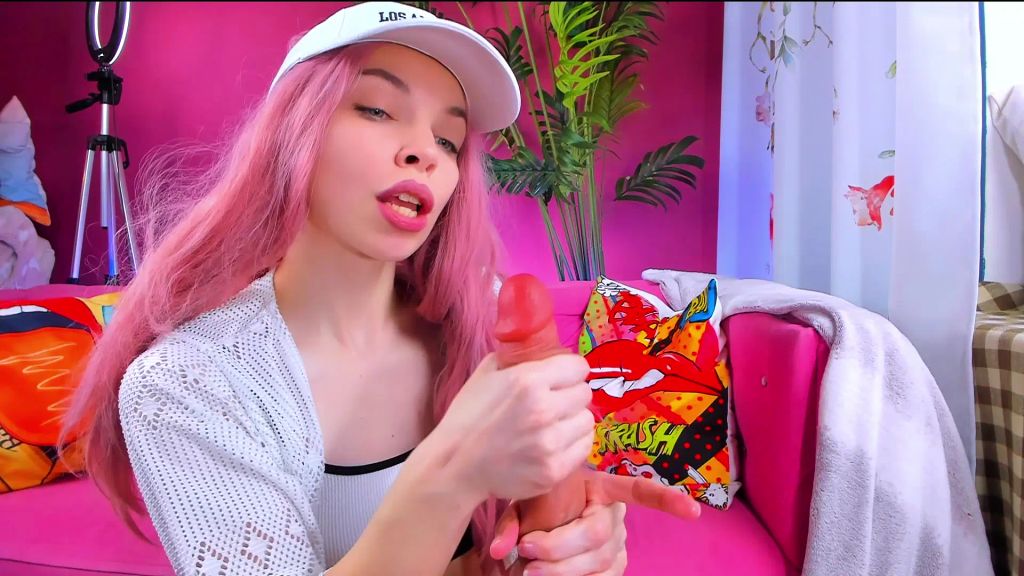 sexy foto nr. 1 von Let Me Ride Your Cock Like A Pro