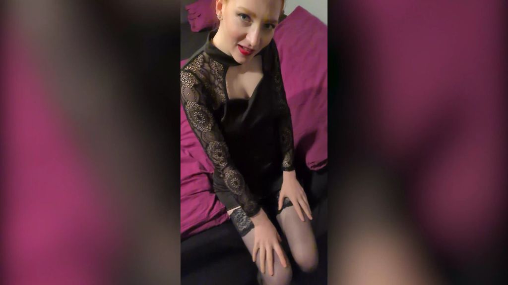 sexy foto nr. 3 von Peinlich! Privates Handy Video aufgetaucht mit 18 !!