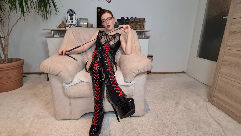 sexy foto nr. 9 von Ich war so aufgeregt! Erste dominante Wichsanleitung