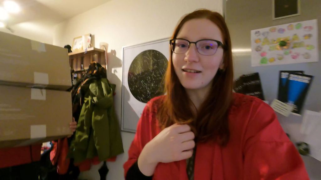 sexy foto nr. 2 von Anal Postbote! Er darf zum ersten mal Anal!