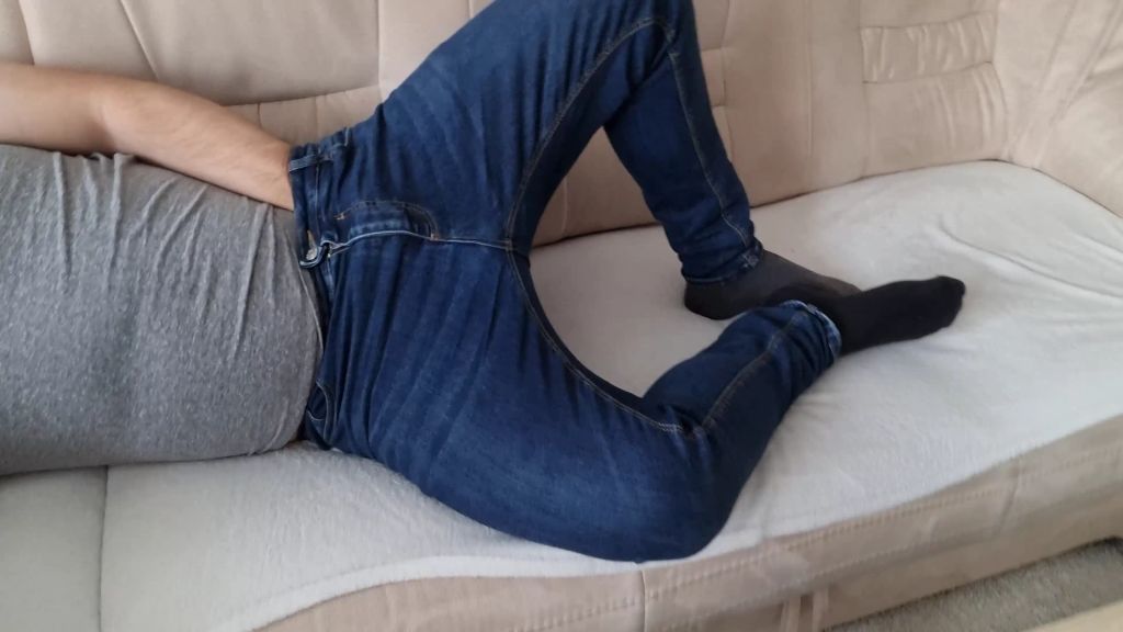 sexy foto nr. 2 von Wenn das unsere Eltern wissen! Perverser Stiefbruder Fick!